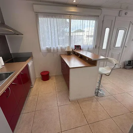 Apartmán 2 Pieces Avec Terrasse Et Jardin Clos, Parking Inclus - Fr-1-731-109 Le Grau-du-Roi