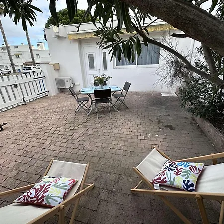 2 Pieces Avec Terrasse Et Jardin Clos, Parking Inclus *